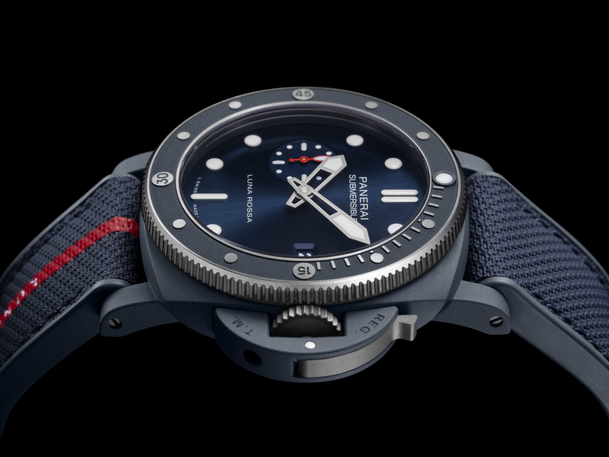 Panerai Submersible Quaranta Quattro Luna Rossa Replica